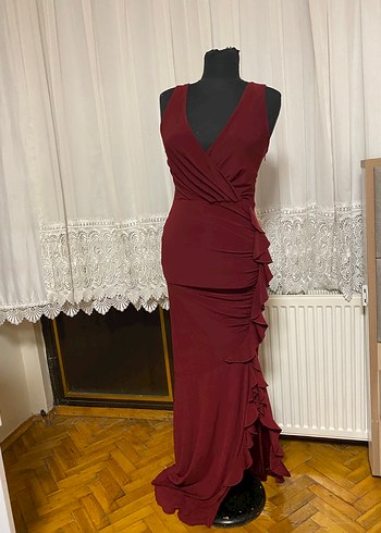 Bordo volan detaylı Uzun Abiye Elbise