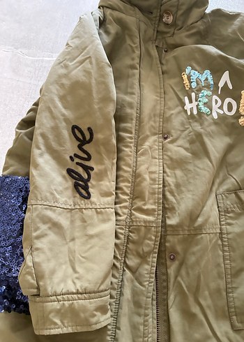 Düğmeli, Kapüşonlu Yeşil Nakışlı çocuk Ceket - Görsel 3