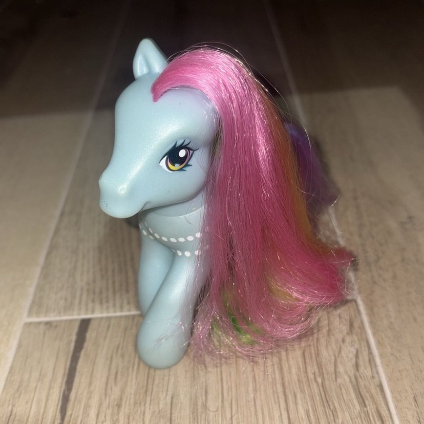 Pastel Renkli Gri At Figürü - Görsel 5