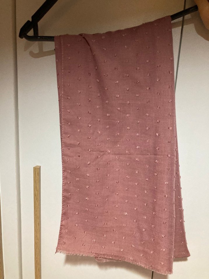 Gül Kurusu Dokumalı Şal - Görsel 4