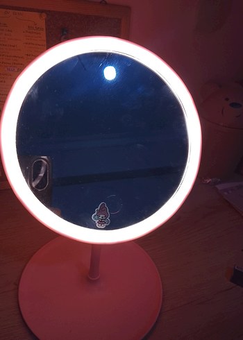 renk değiştiren Yuvarlak ayarlanabilir şarzlı Makyaj Aynası - Görsel 3