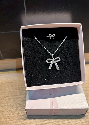 Accessorize Silver Fiyonk Detaylı Kolye ve Fiyonk Yüzük