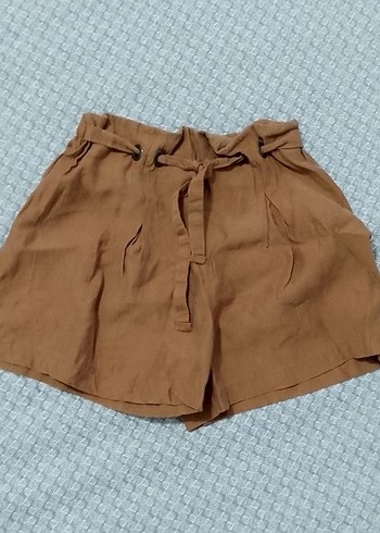 Kemerli Bej Keten Mini Şort ve crop takim