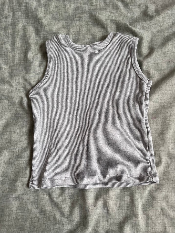 Gri Desensiz Crop Top - Görsel 3