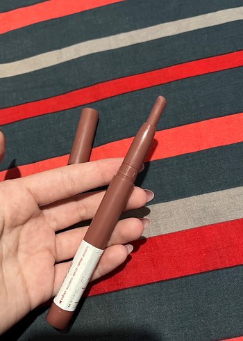 Bej Tonlarda Pastel Ruj - Görsel 2