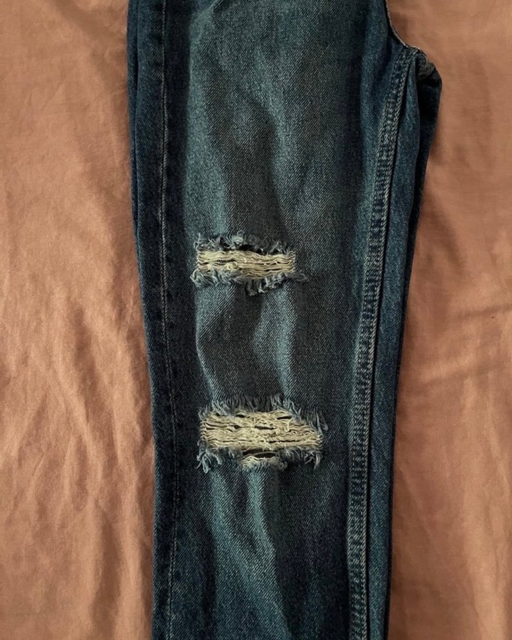 bershka yırtık Kot Pantolon - Görsel 4