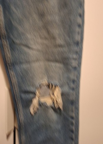 26 Beden Kadın Mavi Yırtık Denim Jean cross marka