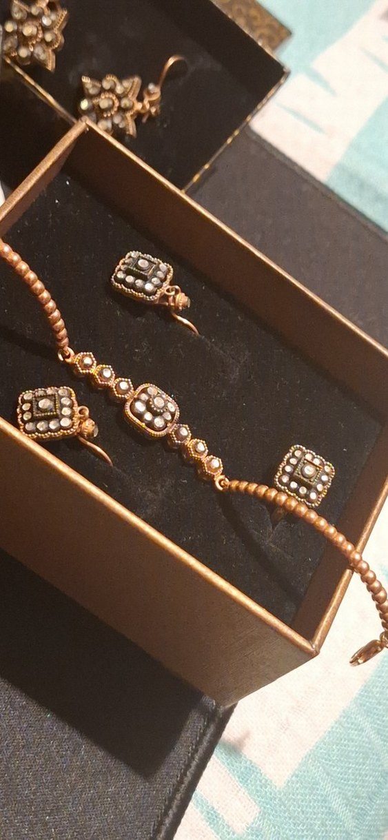 Gerçek Elmas sertifikalı faturalı mücevher takılar - Görsel 5