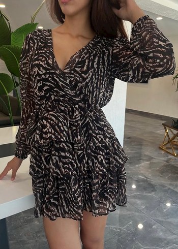 Kahverengi Zebra Desenli V Yaka Mini Elbise