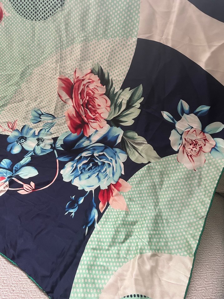 Armine Eşarp - Görsel 3