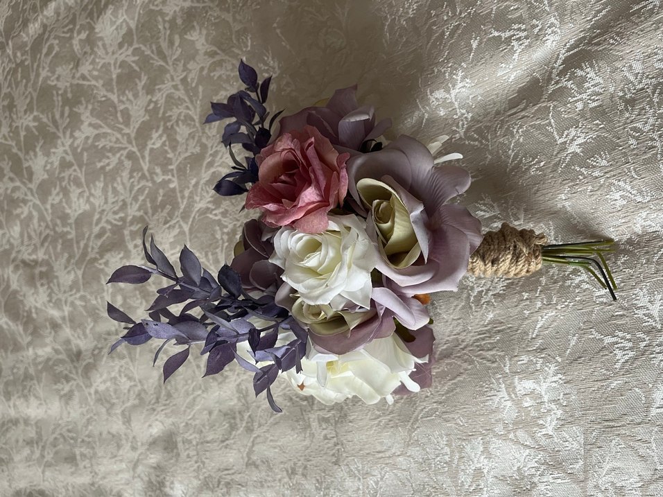 Vintage Dantel Detaylı Mor Gelin Çiçeği - Görsel 3