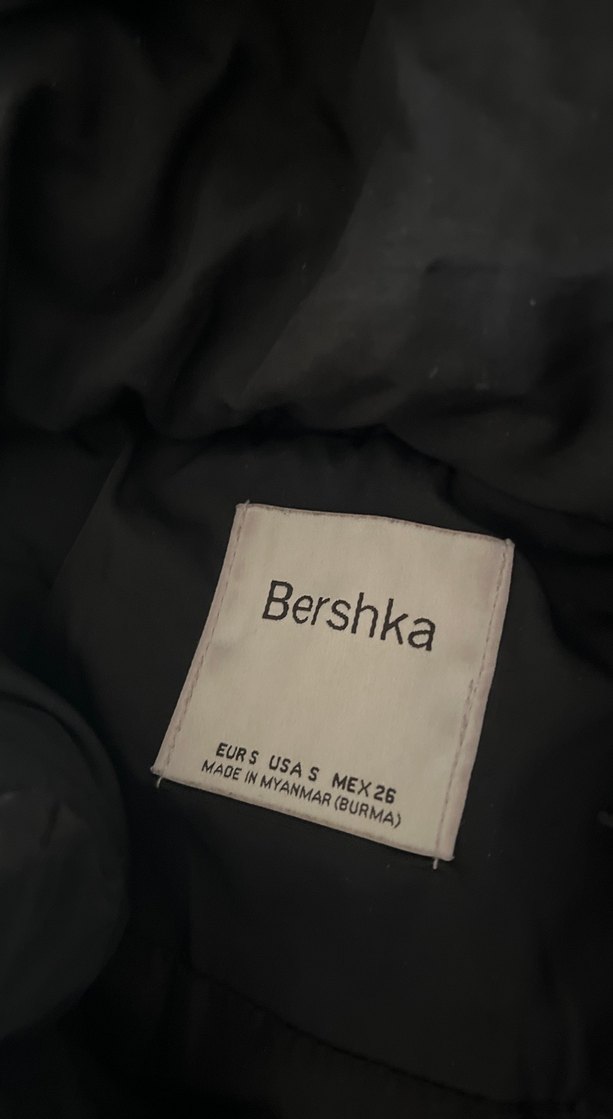 Siyah Fermuarlı Kapüşonlu Bershka Mont - Görsel 3