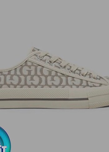 Guess Minimal Monogramli Krem Sneaker