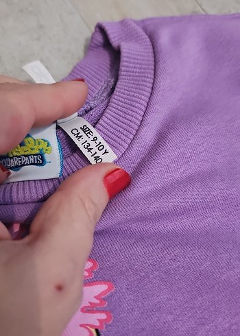 Mor Baskılı Kısa Sweatshirt - Görsel 4
