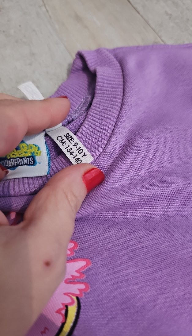 Mor Baskılı Kısa Sweatshirt - Görsel 4