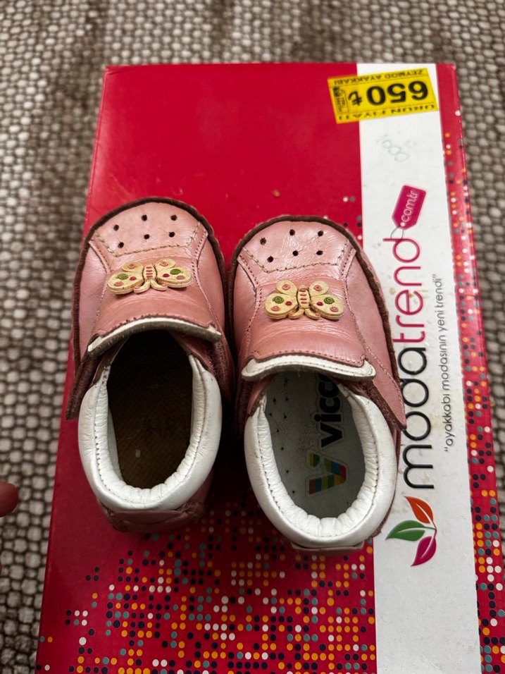 Kelebek Nakışlı Pembe Kız Bebek İlk Adım Ayakkabısı - Görsel 3