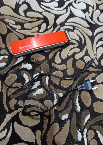 Renkli Elektrikli Tıraş Makinesi