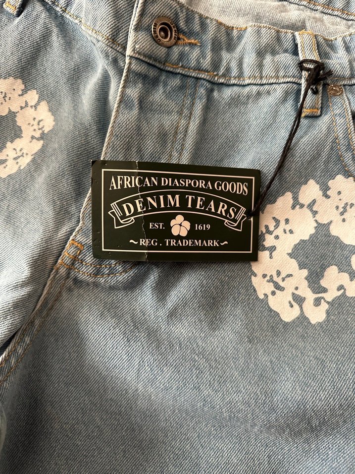 Orjinal denim çicek desenli şort 0 hiç giyilmemiş - Görsel 4