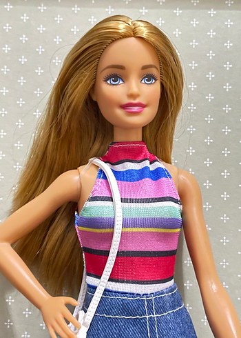 Beden Renk Barbie ve aksesuarları