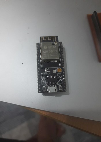 Kahverengi ESP32 Geliştirme Kartı - Görsel 4