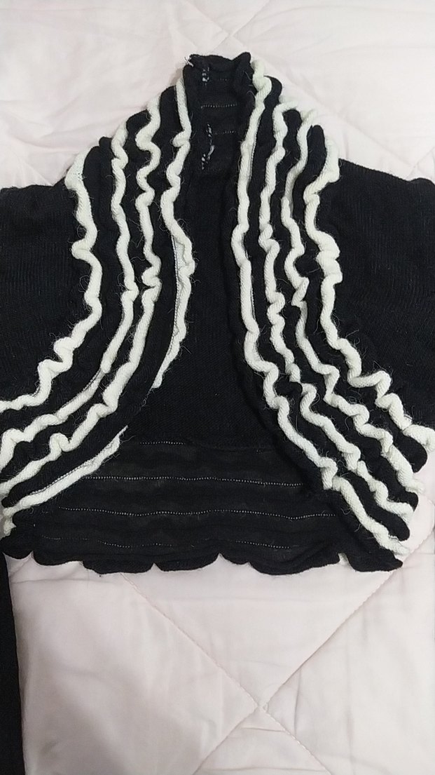 Siyah Zebra Desenli Fırfırlı Bolero - Görsel 3