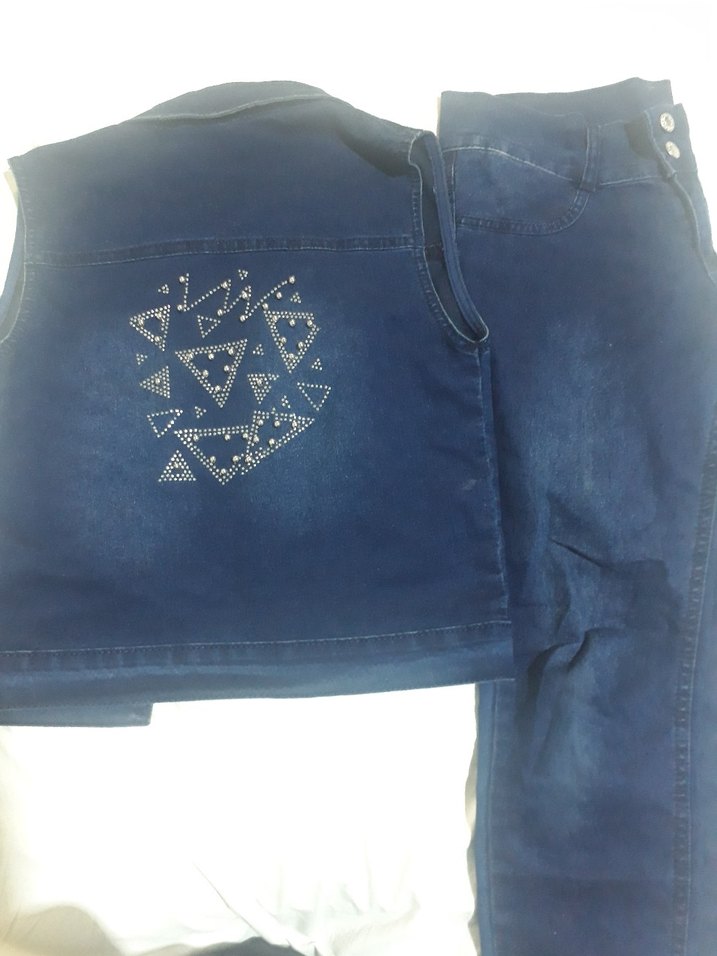 Nakışlı Koyu Mavi Kolsuz Kot Ceket - Görsel 2