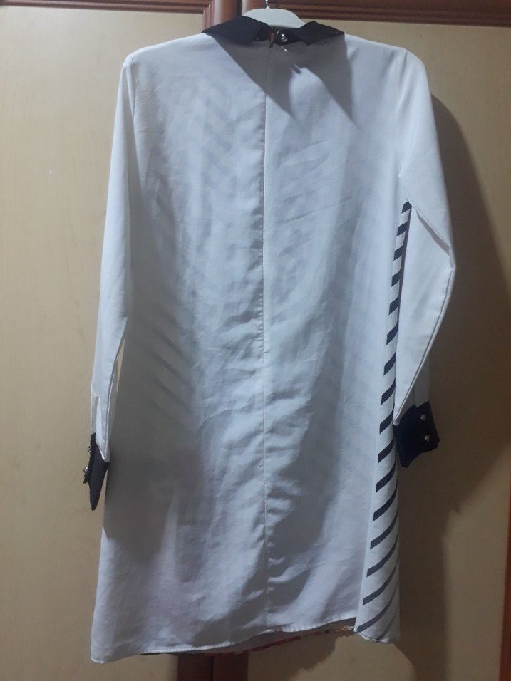 Çiçek Desenli Uzun Kollu Beyaz Tunik - Görsel 2