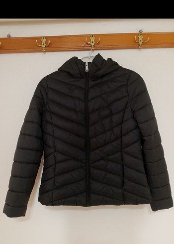 Siyah Fermuarlı Kadın Mont