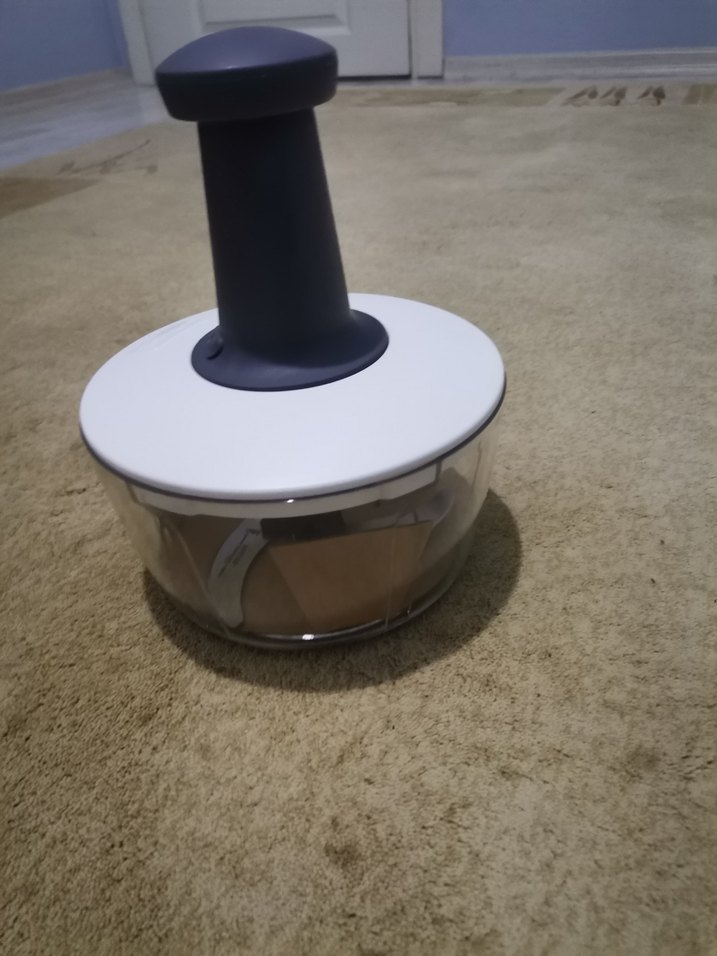 Gri ve Bej Renkli Doğrayıcı - Görsel 2