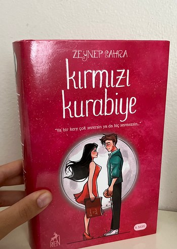 Kırmızı Kurabiye - Zeynep Sahra