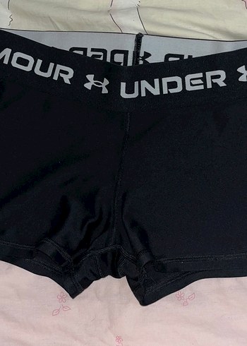 Diğer Siyah Under Armour Tayt Şort (Orjinal)
