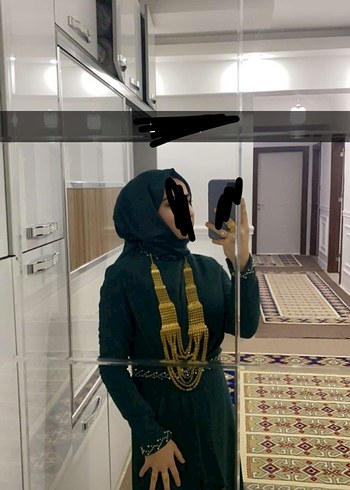 yeşil elbise