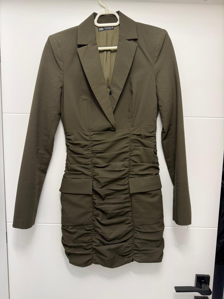 Zara Yeşil Pilili Fitted Kadın Takım Elbise - Görsel 3