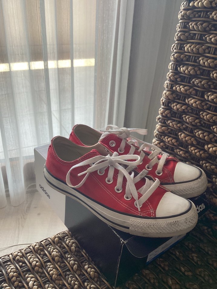 Kadın Kırmızı Düz Taban Converse Spor Ayakkabı Orijinal Üründür - Görsel 2