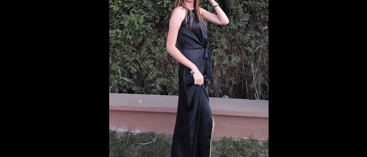 Siyah Uzun Kadın Gece Elbisesi - Görsel 3