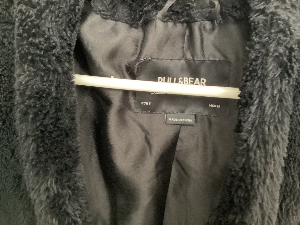 PULL&BEAR Siyah Peluş Ceket — görsel 3/4
