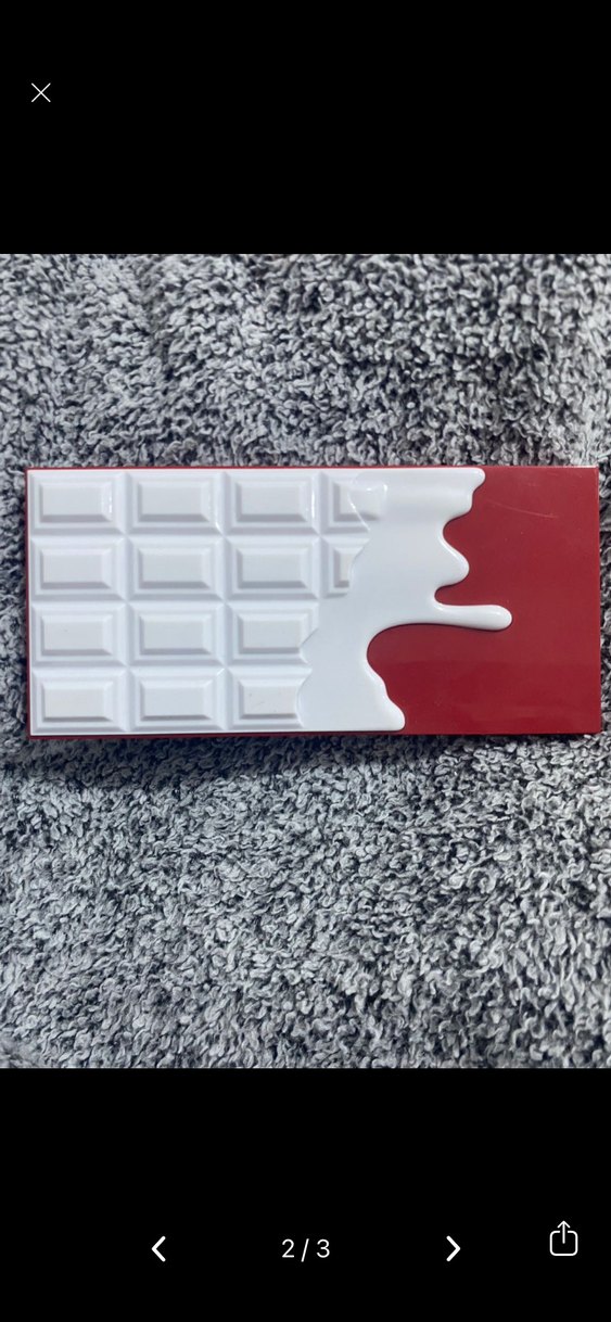 Revolution Red Velvet Far Paleti - Görsel 2