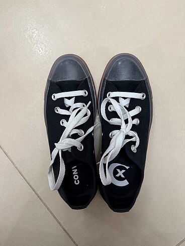 Siyah converse 36.5 numara