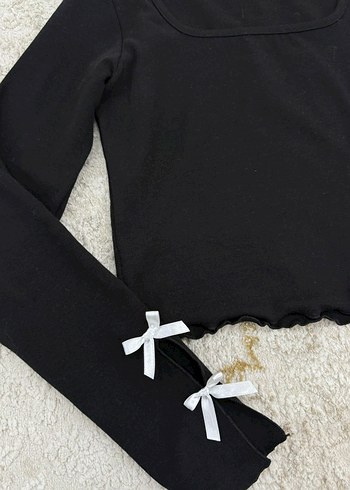 H&M Dantel Detaylı Siyah Uzun Kollu Crop Bluz