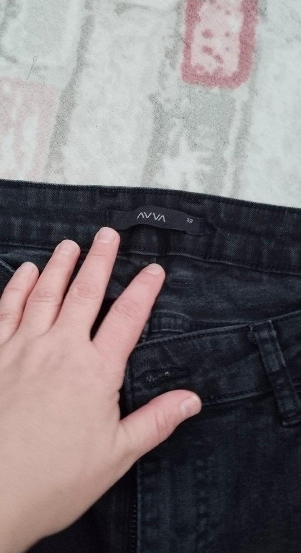 Siyah Kemerli Bol Kesim Kadın Kot Pantolon - Görsel 3