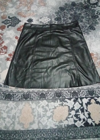 Siyah Deri Mini Etek