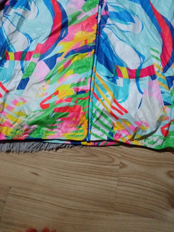 Renkli Kapüşonlu Kadın yağmurluk - Görsel 4