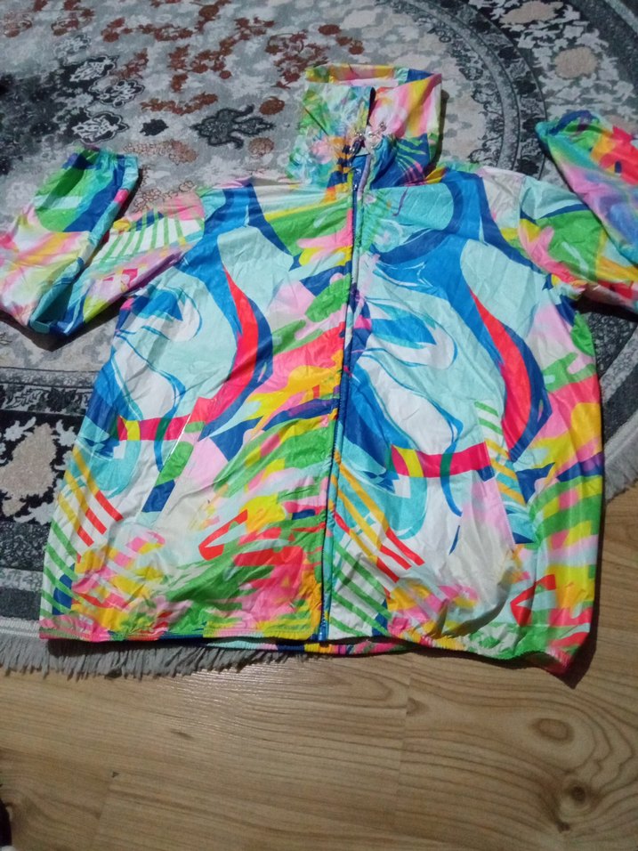 Renkli Kapüşonlu Kadın yağmurluk - Görsel 3