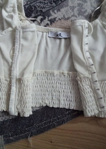 ADİL ISİK Beyaz Straplez Uzun Kollu Mini Bluz - Görsel 6