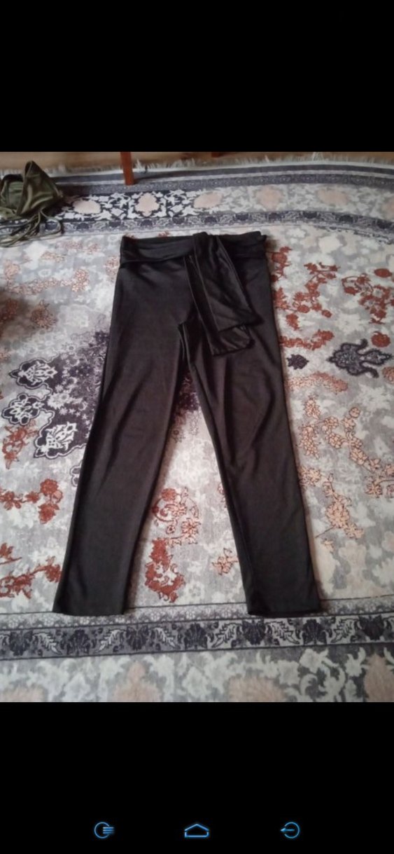 Kemer Detaylı Siyah Midi Tayt - Görsel 3