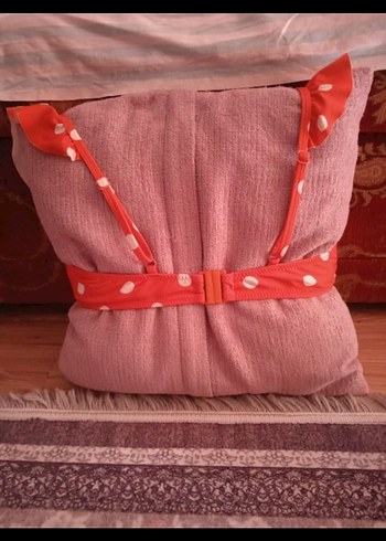 Kırmızı Puantiyeli Uzun İpli Bikini üstü - Görsel 3