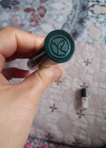 YVES  ROCHER maskara ve oje - Görsel 5