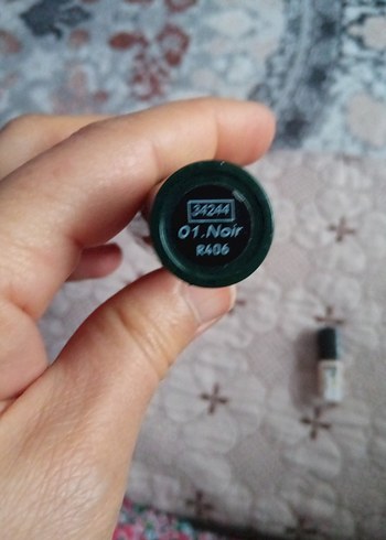 YVES  ROCHER maskara ve oje - Görsel 6