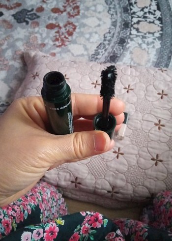 YVES  ROCHER maskara ve oje - Görsel 4