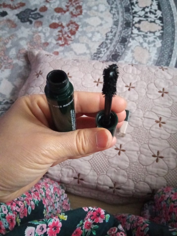 YVES  ROCHER maskara ve oje - Görsel 4